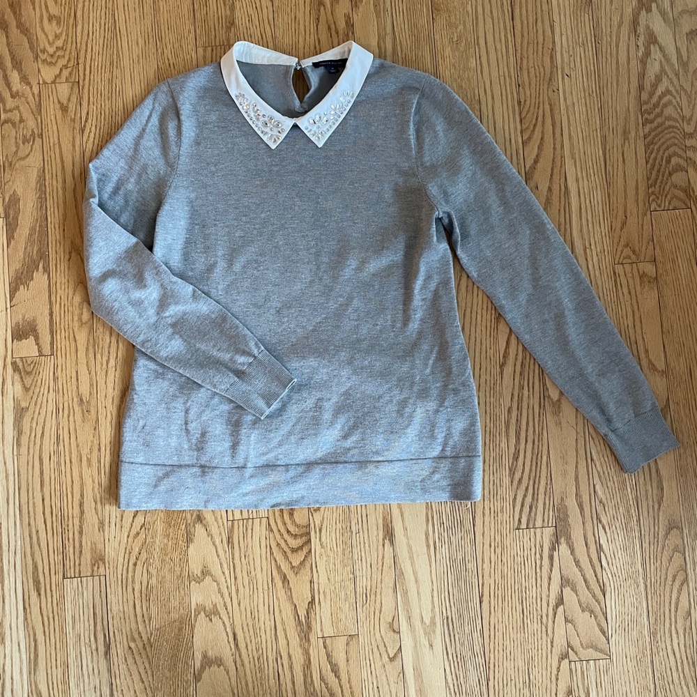 Tommy Hilfiger Women's Gray Sweater with Embellished Collar